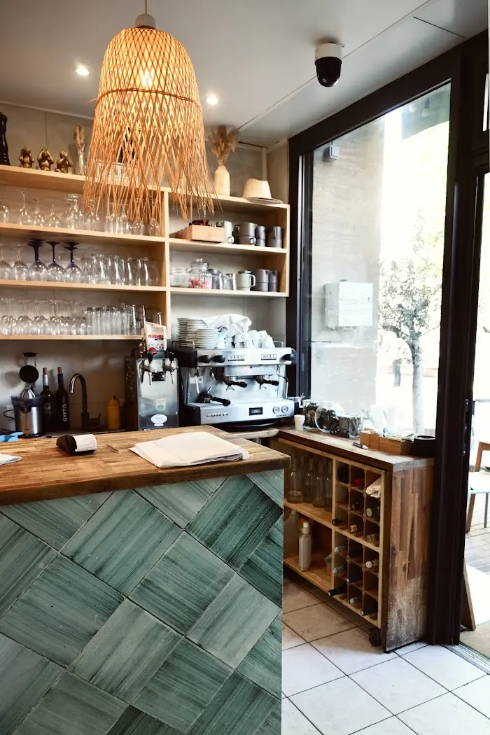 Wood la cantine gourmande à Marseille : informations utiles