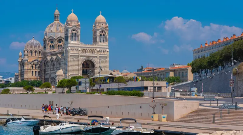 Tramways de Montpellier, Marseille, Rome… CAF booste l’emploi à Bagnères