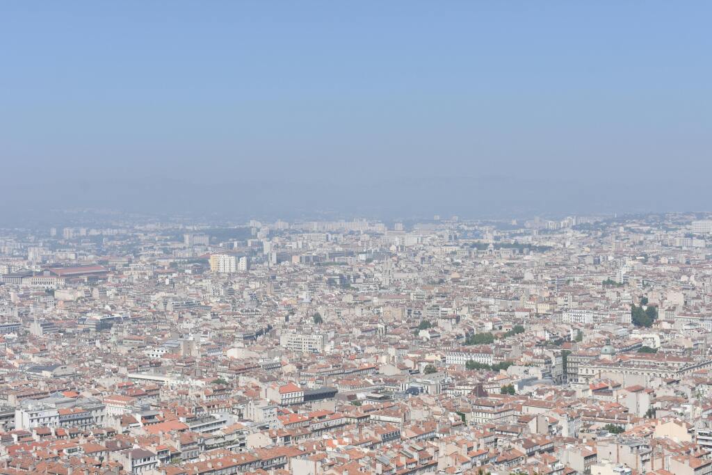 « On a sacrifié une génération » : contre la loi Duplomb, l’union des défenseurs de l’environnement à Marseille